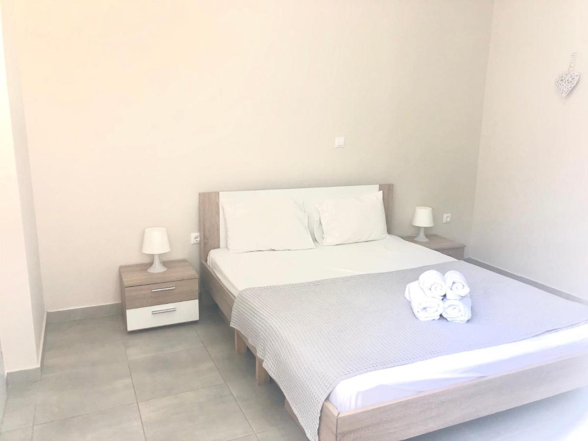 Konstantinos Apartments Parikiá Extérieur photo